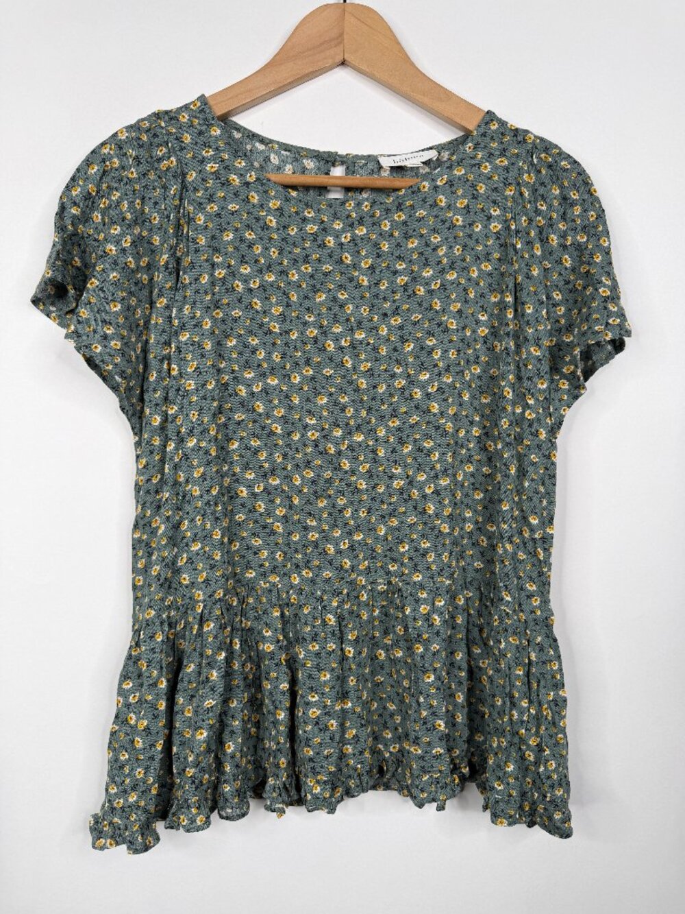 2/$30 Bohme Small Sage Green Floral Peplum Blouse Short Sleeve - Picture 3 of 6